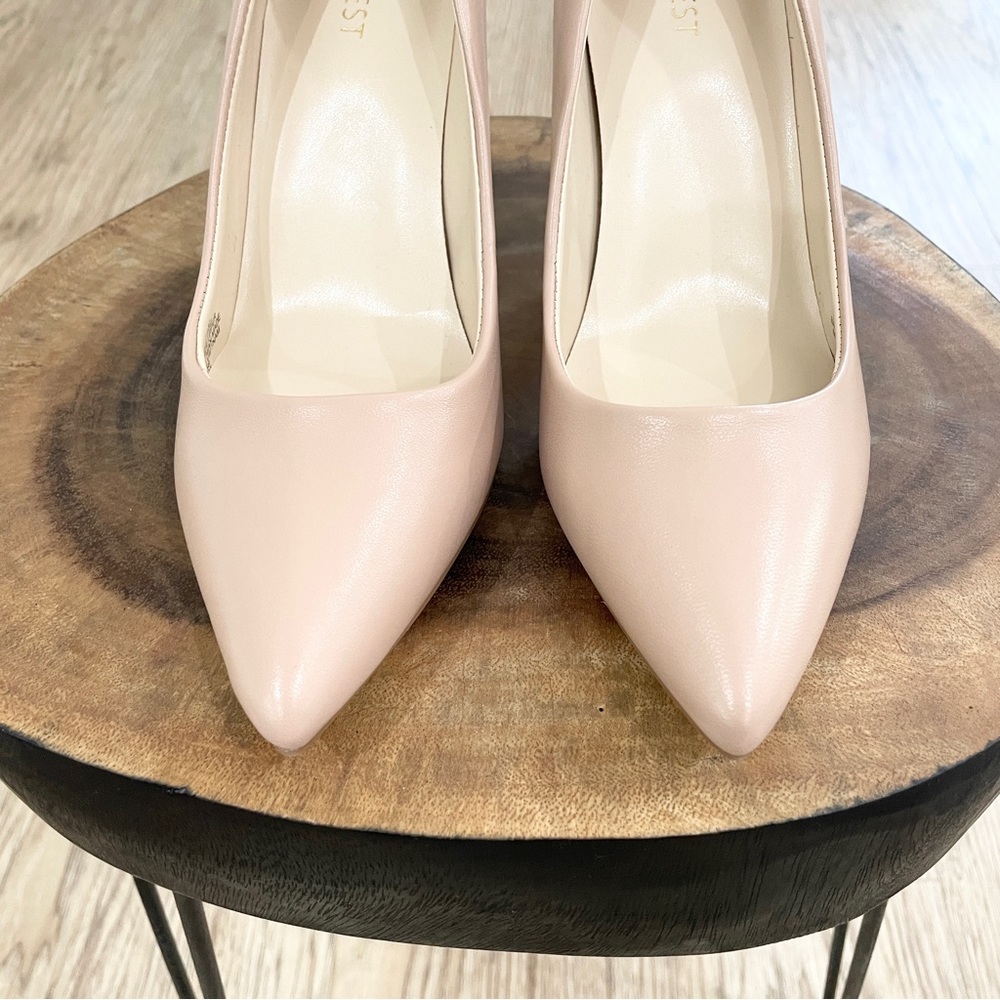 7.5 10 NINE WEST light tan blush neutral, leather pointed toe heels - Picture 7 of 10